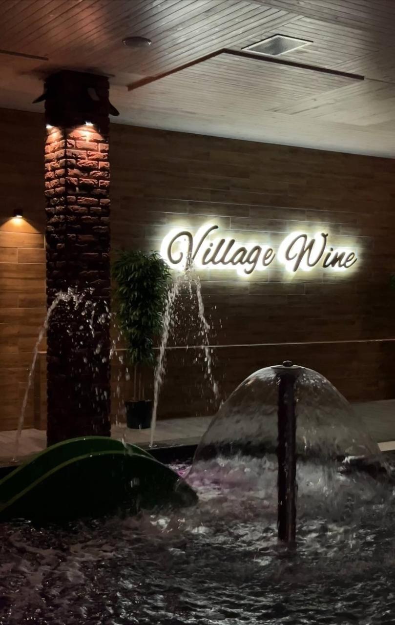The Village Wine Chernyakhov Ngoại thất bức ảnh
